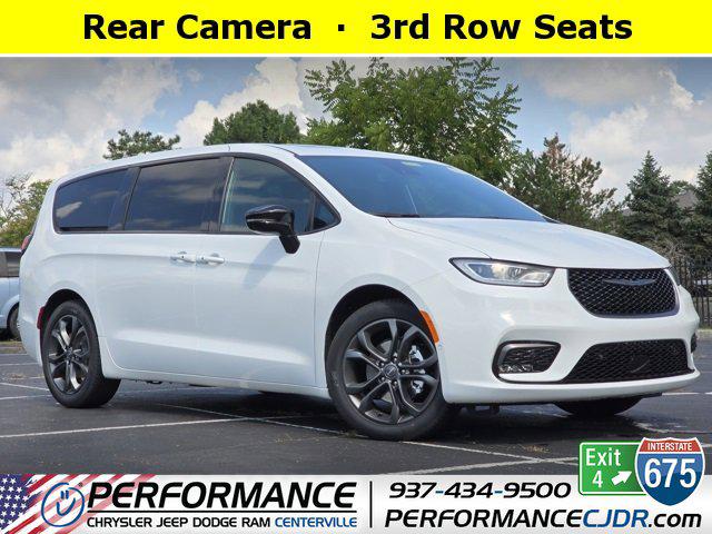 New 2026 Chrysler Pacifica L