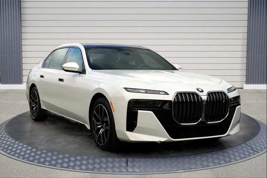 2023 BMW I7 XDRIVE60 — фото 1