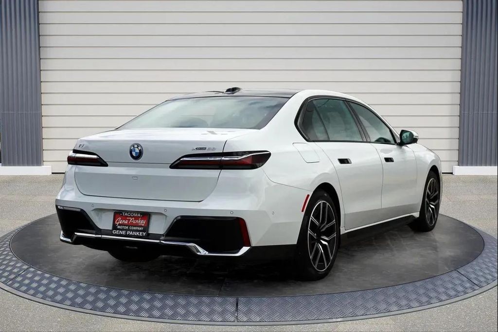 2023 BMW I7 XDRIVE60 — фото 8
