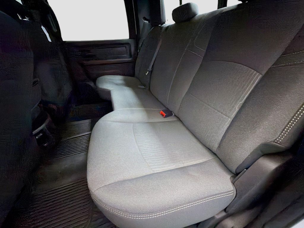 2024 RAM 2500 TRADESMAN CREW CAB 4X4 6'4' BOX — миниатюра 13