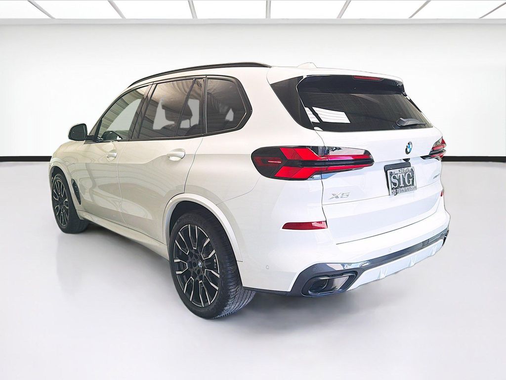 صورة 6 لـ 2024 BMW X5 SDRIVE40I