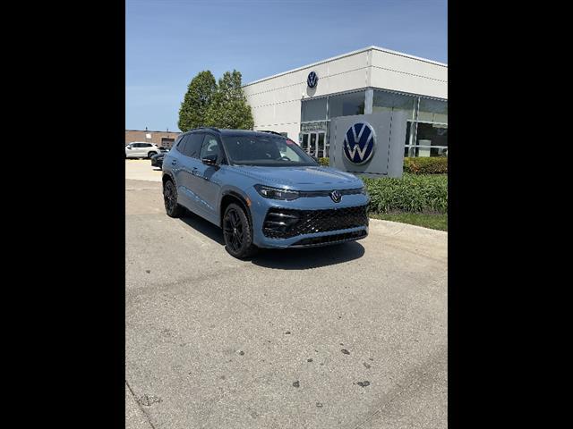 New 2026 Volkswagen Tiguan 2.0T SE R-Line Black 4MOTION
