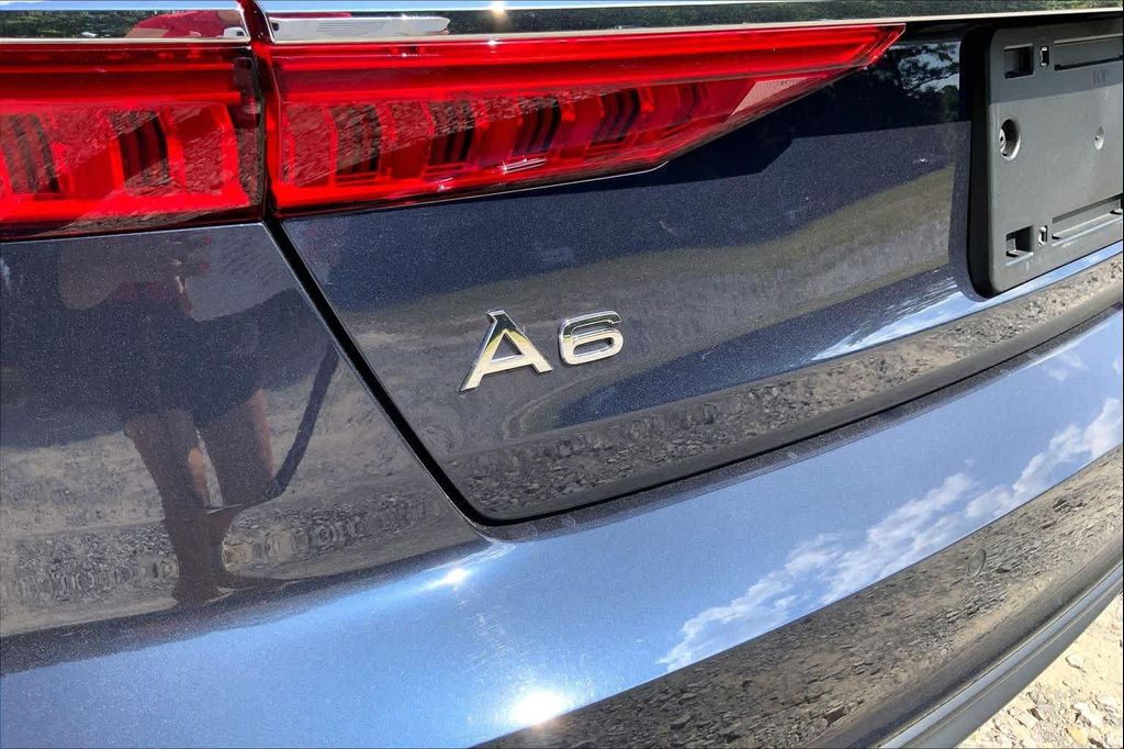 صورة 10 لـ 2022 AUDI A6 55 PRESTIGE