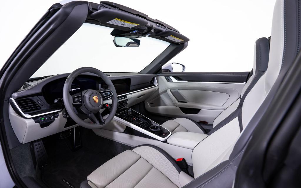 2026 Porsche 911 TARGA 4S — миниатюра 18