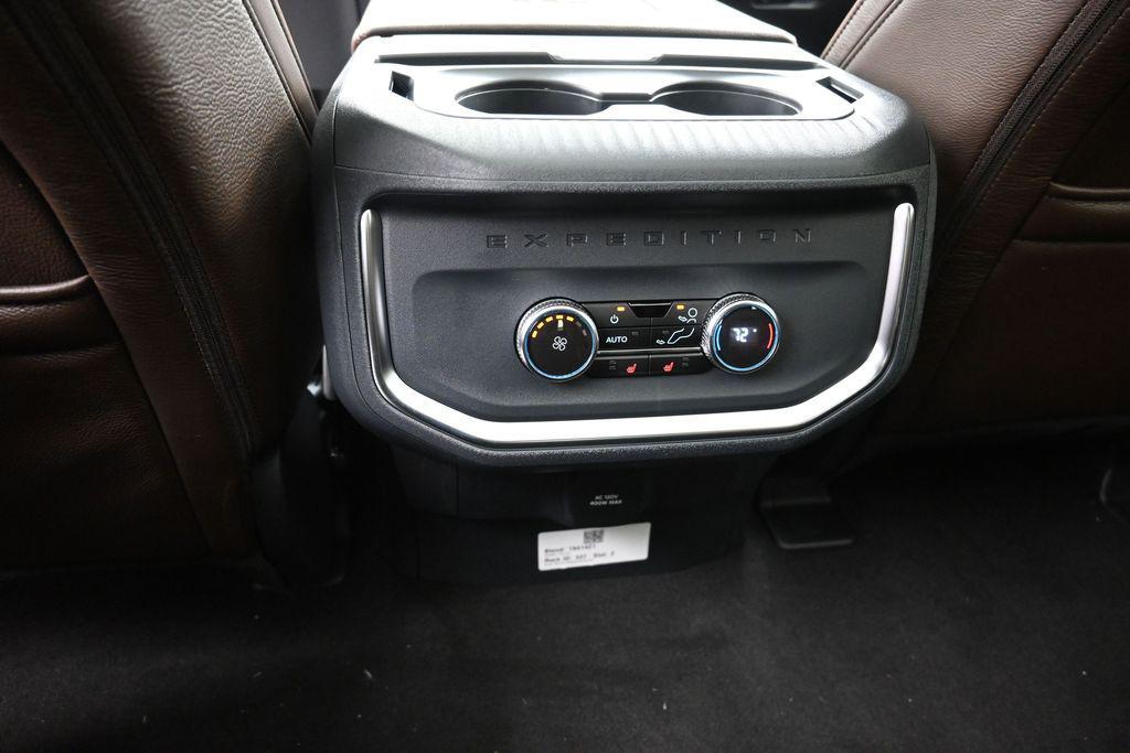 2027 FORD EXPEDITION KING RANCH 缩略图 2