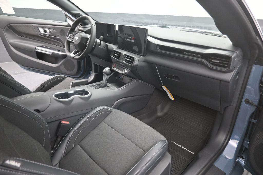 2026 FORD MUSTANG GT 缩略图 12
