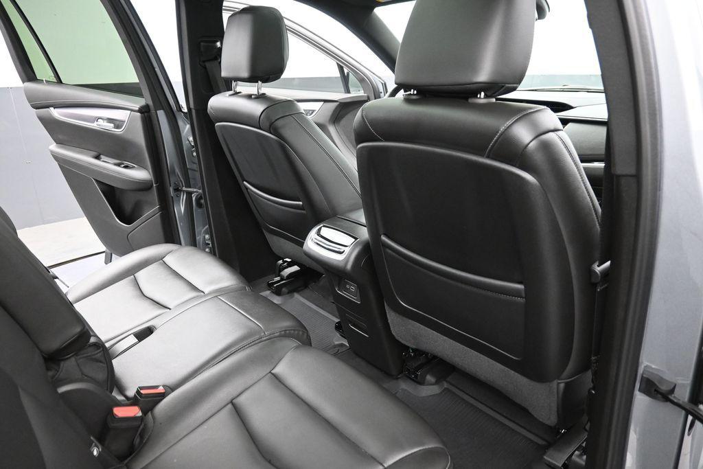 صورة 12 لـ 2025 Cadillac XT6 LUXURY FWD