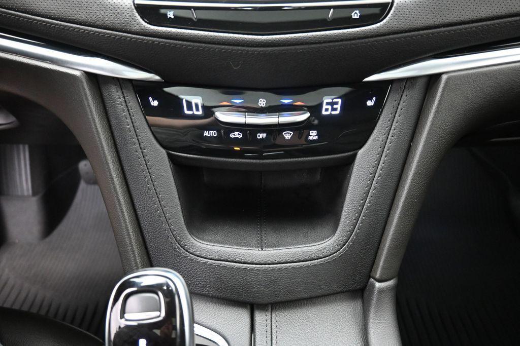 2025 Cadillac XT6 LUXURY FWD — миниатюра 28
