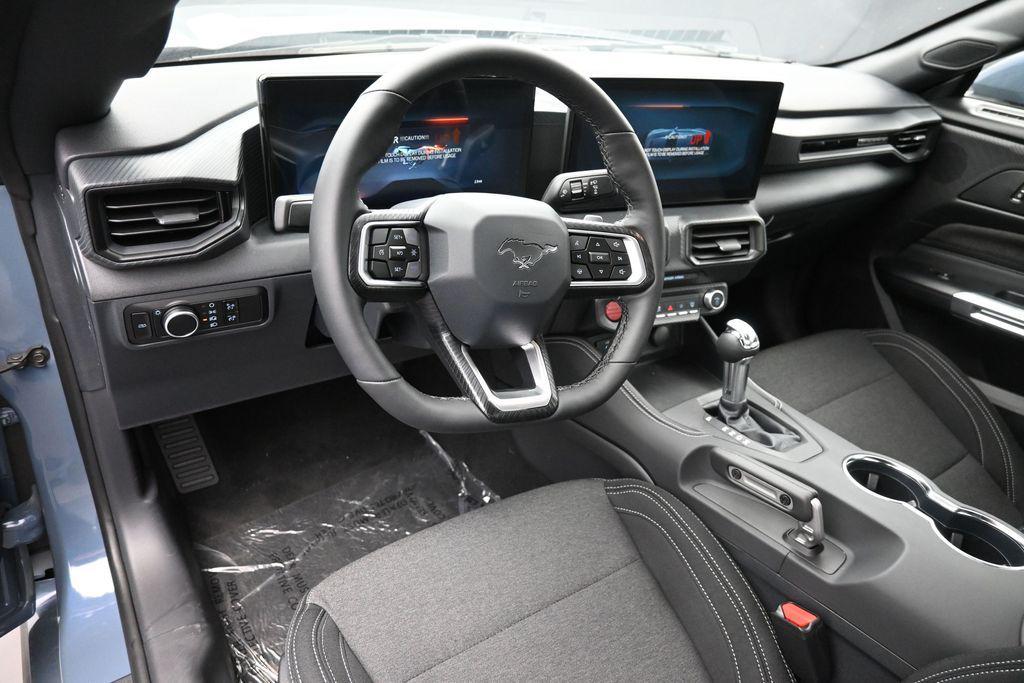 2026 FORD MUSTANG GT 缩略图 18
