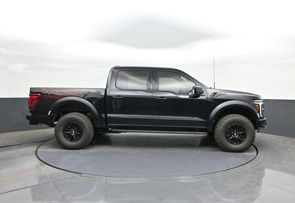 صورة مصغرة 26 لـ 2025 FORD F-150 RAPTOR