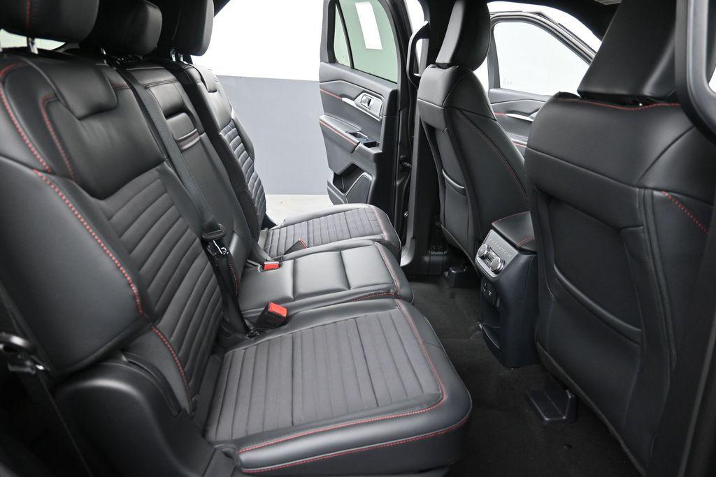 2026 FORD EXPLORER ST-LINE 缩略图 14