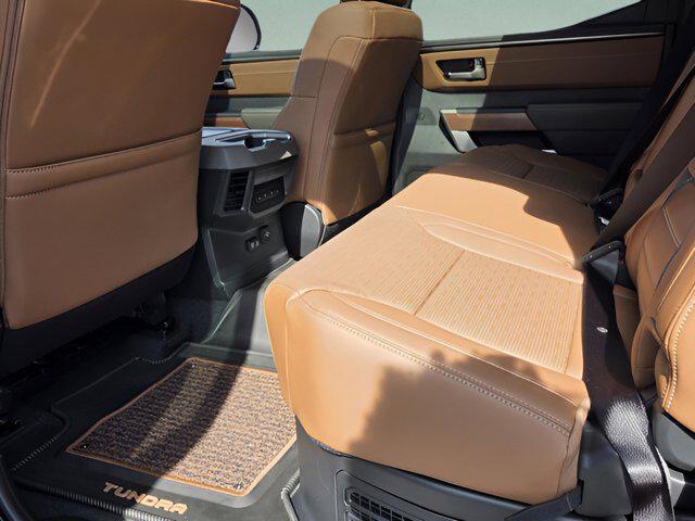 TOYOTA TUNDRA - 9