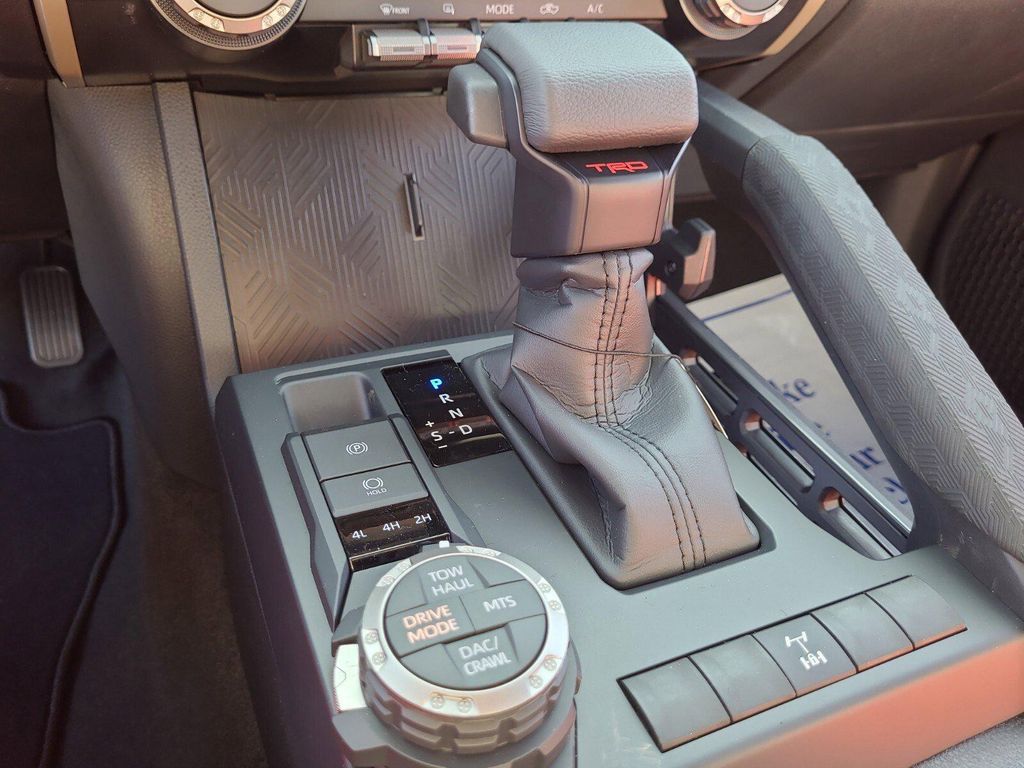 2026 Toyota TACOMA TRD OFF ROAD — миниатюра 17