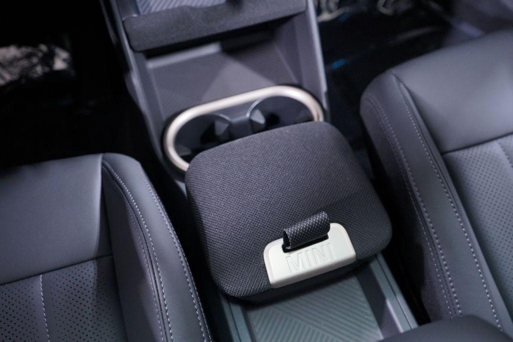 2026 MINI COUNTRYMAN 缩略图 11