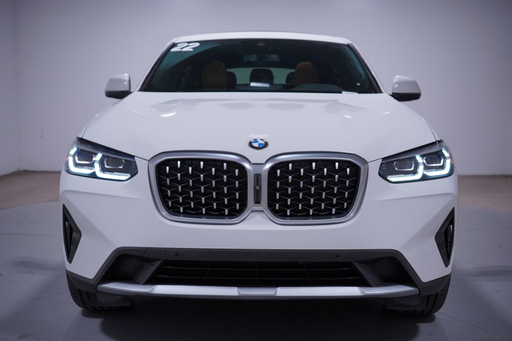 صورة 4 لـ 2022 BMW X4 XDRIVE30I