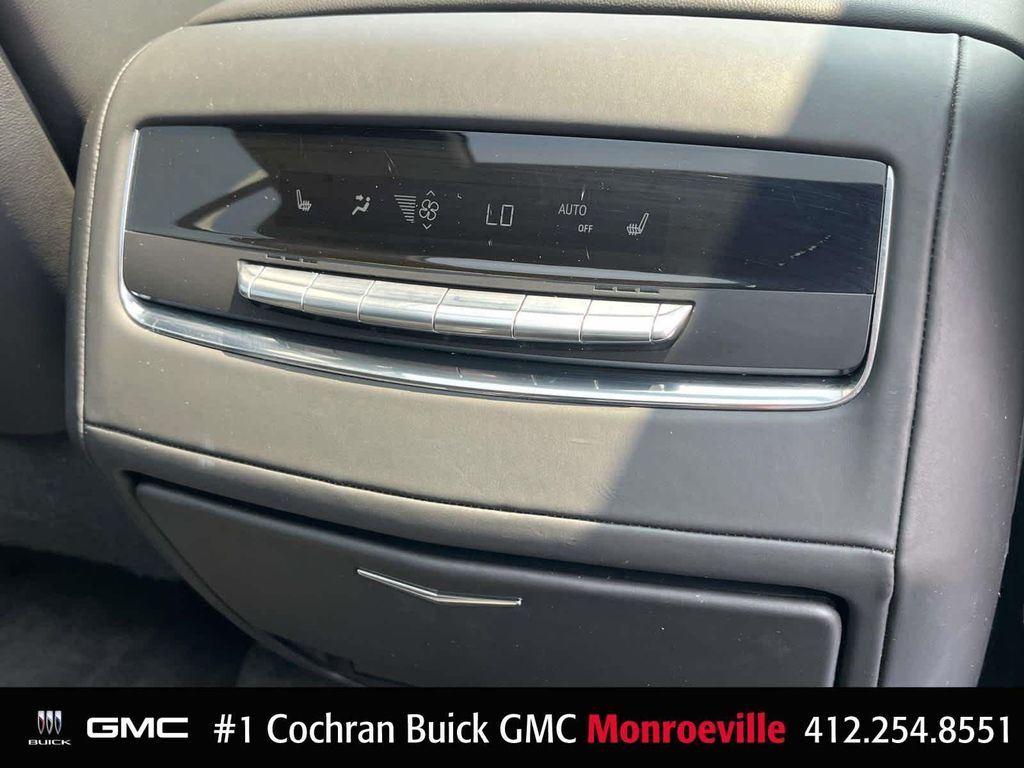 2023 Cadillac ESCALADE V-SERIES 缩略图 26