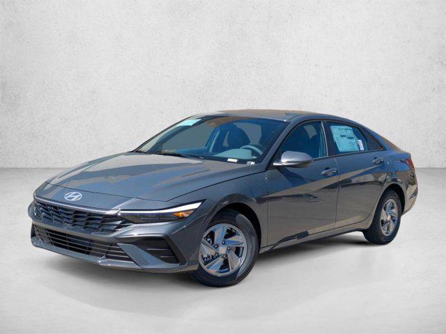 New 2026 Hyundai ELANTRA SE