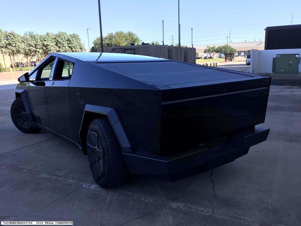 TESLA CYBERTRUCK BASE - 5