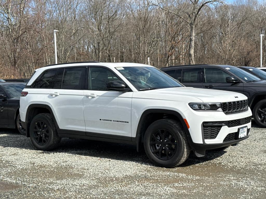 New 2026 Jeep Grand Cherokee Laredo