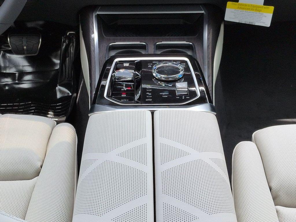 2026 BMW 750E XDRIVE — миниатюра 18
