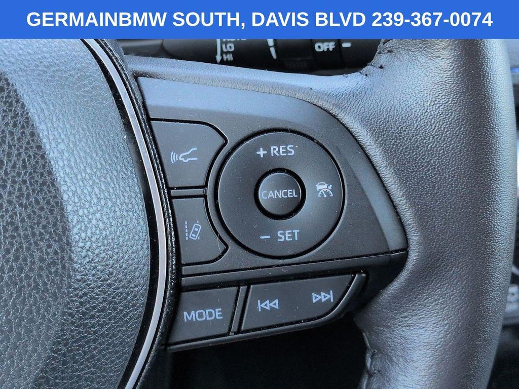 صورة 25 لـ 2021 Toyota RAV4 HYBRID XSE