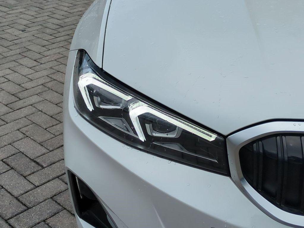 2025 BMW 330 I 照片 10