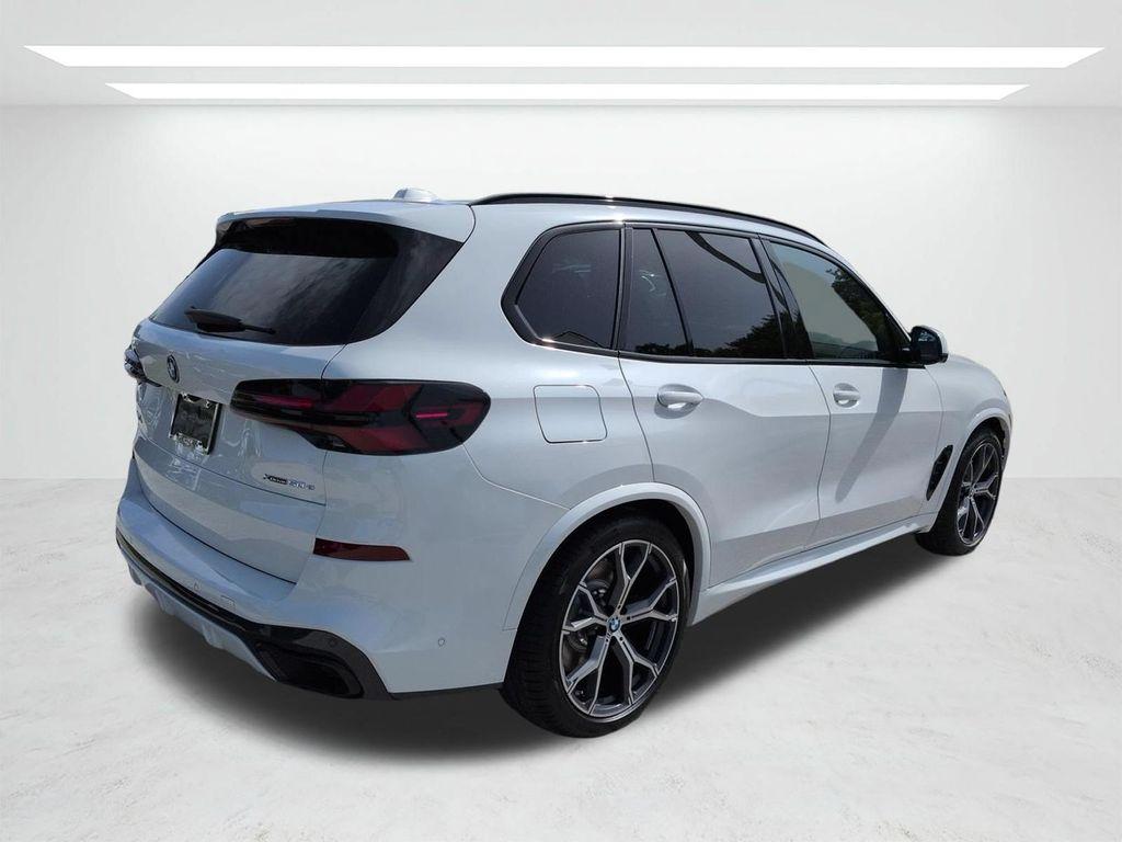 2026 BMW X5 PHEV XDRIVE50E photo 4