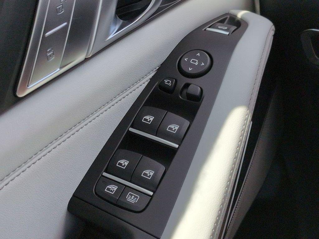 2027 BMW X7 XDRIVE40I — миниатюра 25
