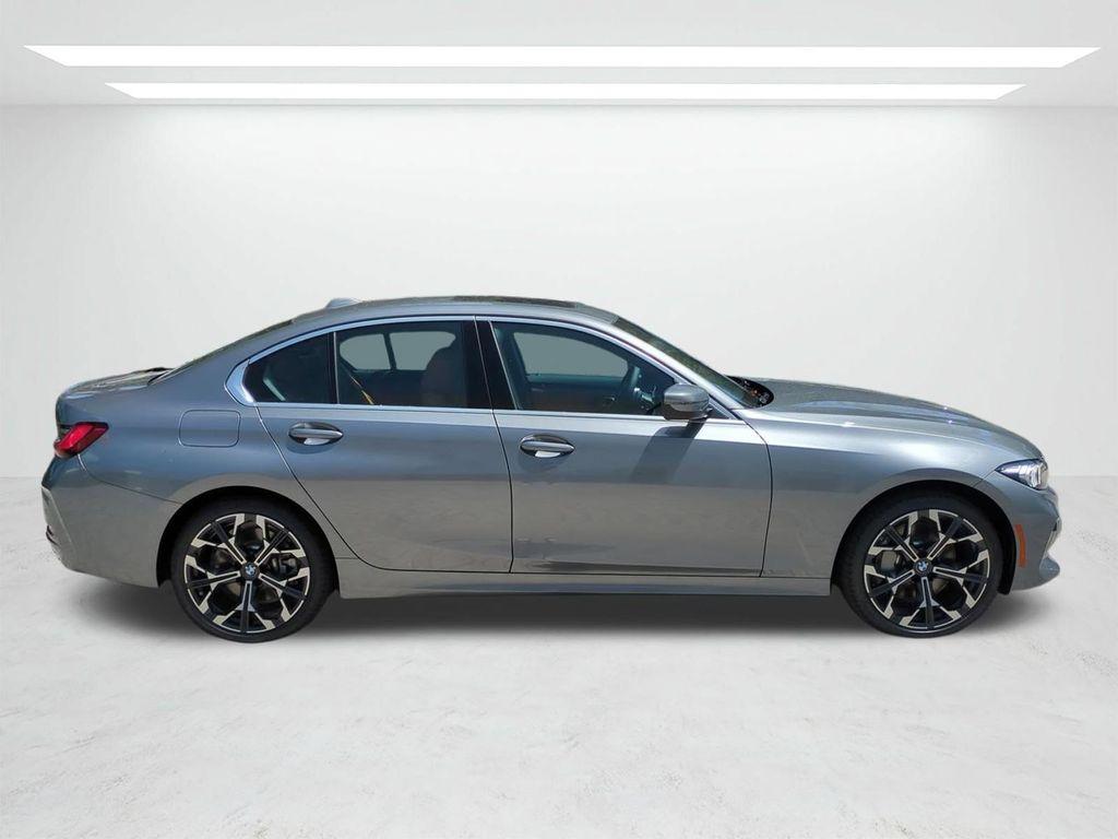 صورة 3 لـ 2026 BMW 330 I XDRIVE NA