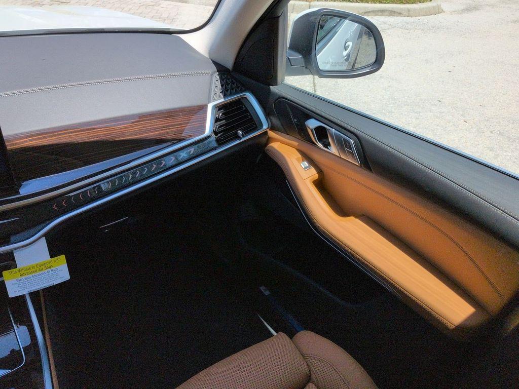 2027 BMW X7 XDRIVE40I — миниатюра 17