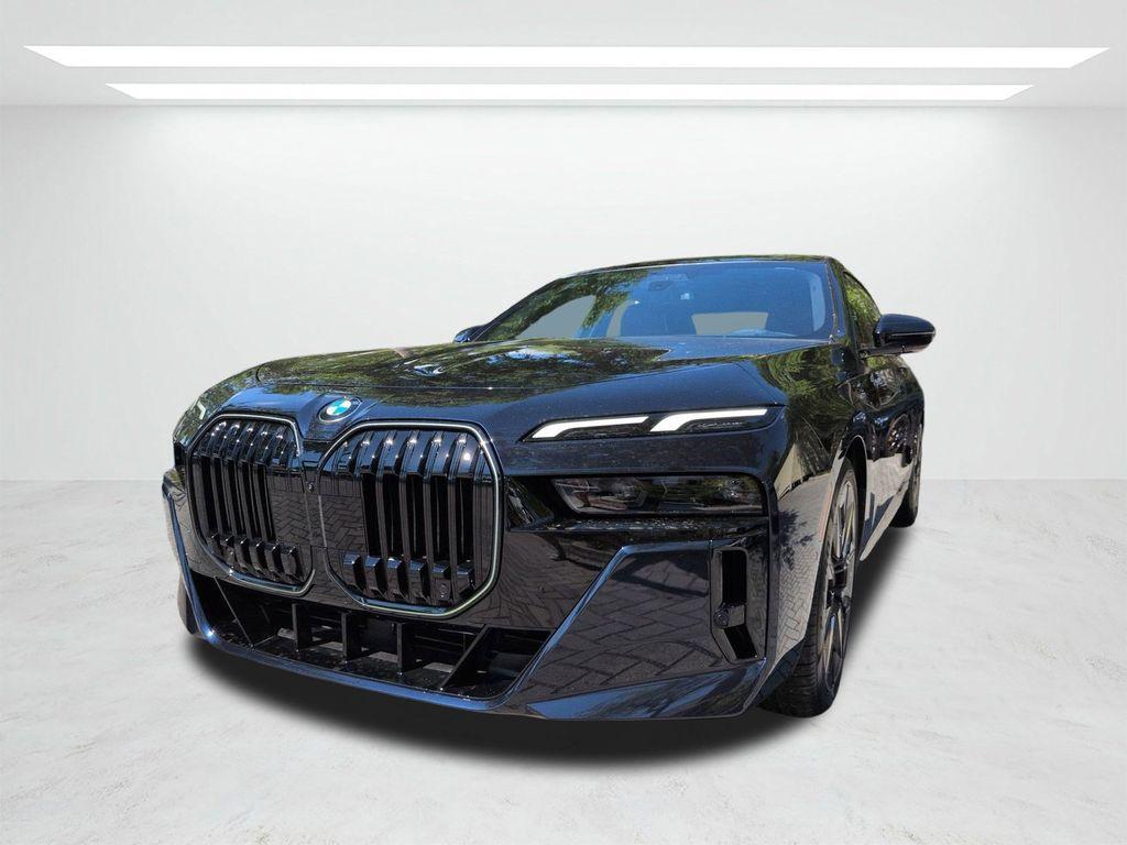 صورة 8 لـ 2026 BMW 760 760I XDRIVE