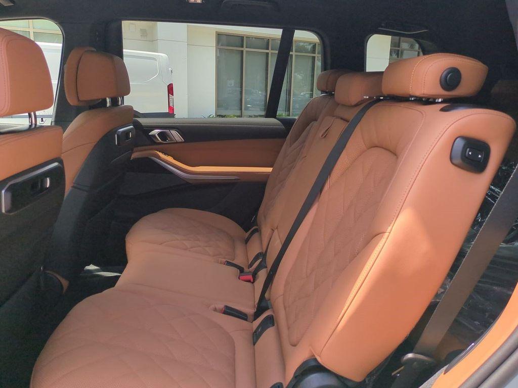 صورة مصغرة 14 لـ 2027 BMW X7 XDRIVE40I