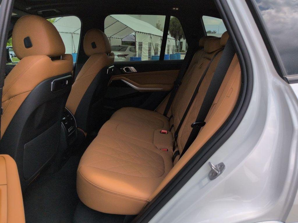 صورة مصغرة 14 لـ 2026 BMW X5 XDRIVE40I