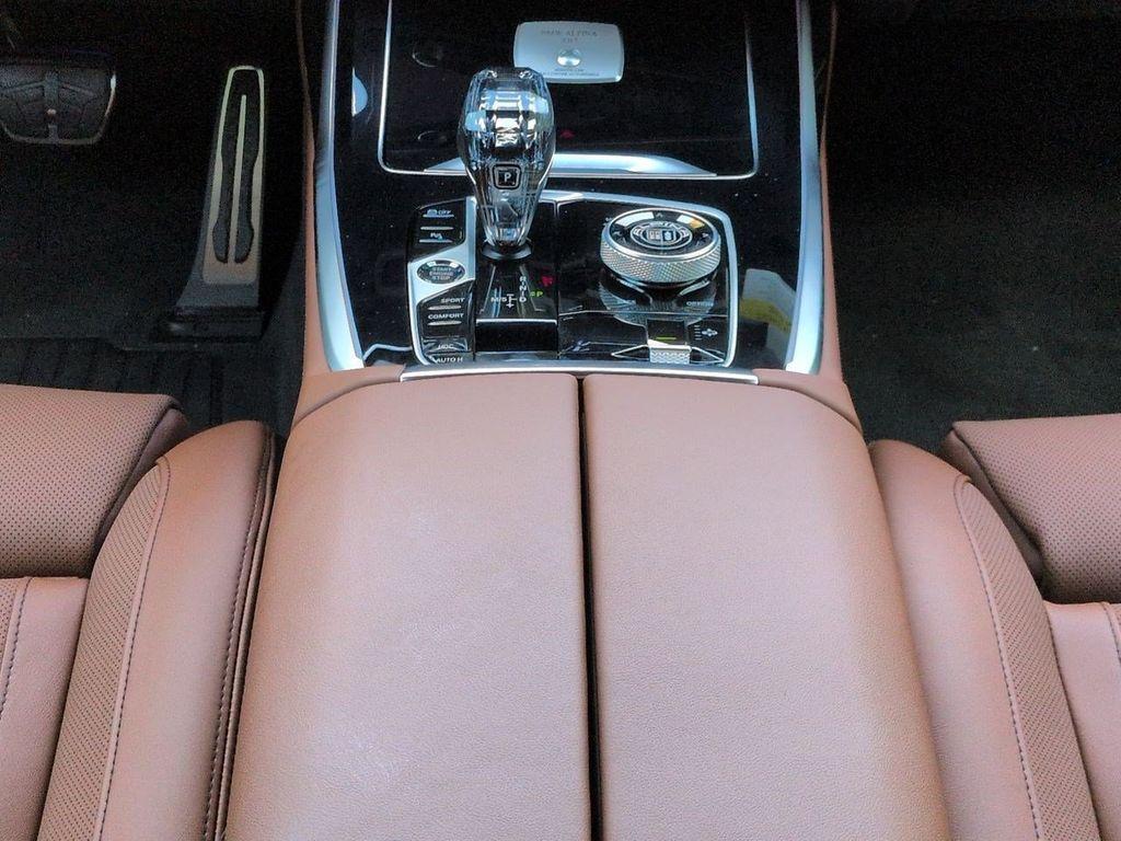 صورة مصغرة 19 لـ 2026 BMW ALPINA XB7 BASE