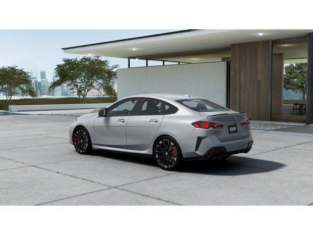 2026 BMW M235 GRAN COUPE XDRIVE 照片 2
