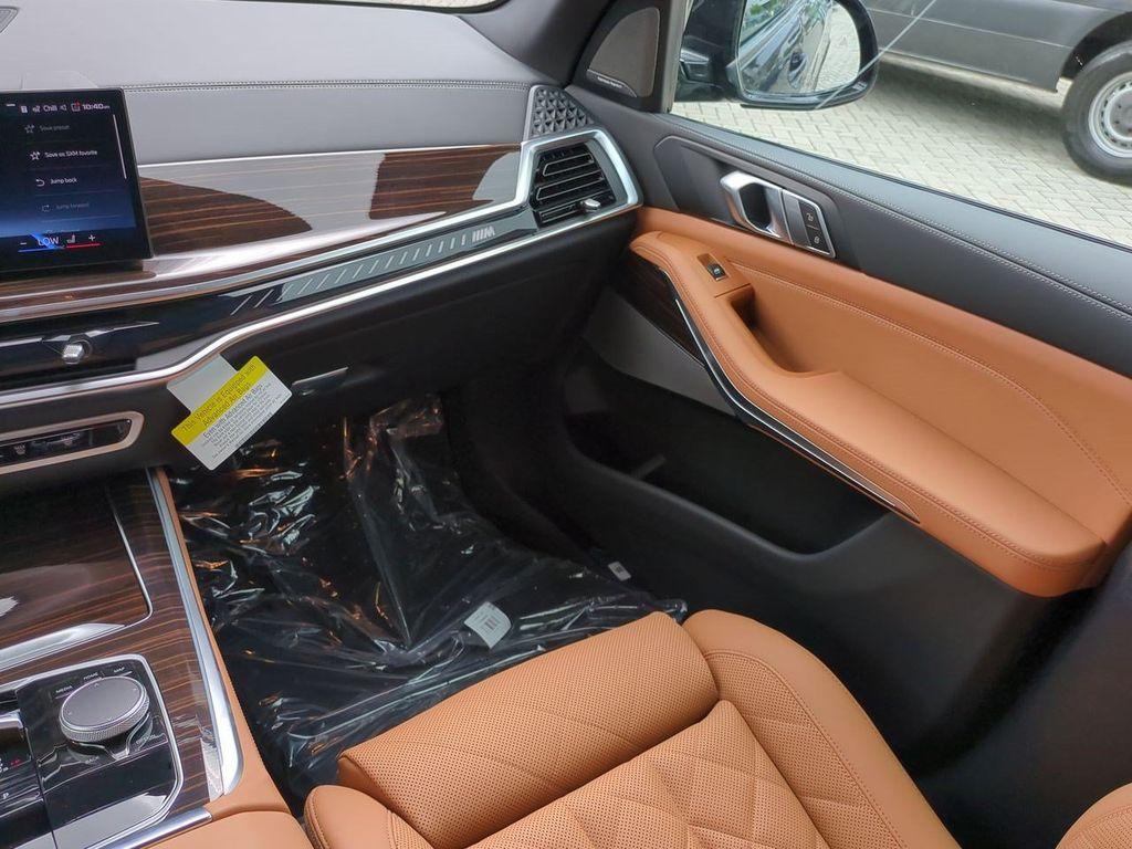 2026 BMW X5 M60I 缩略图 17