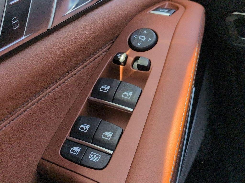 2027 BMW X7 M60I — миниатюра 24