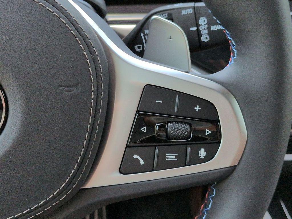 2027 BMW X7 M60I — миниатюра 26