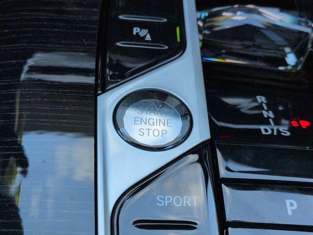 2027 BMW X7 M60I — миниатюра 28