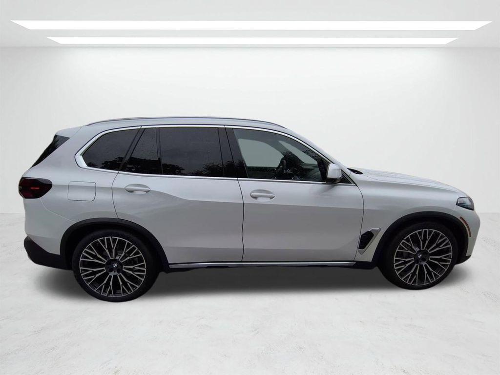 صورة 3 لـ 2026 BMW X5 SDRIVE40I