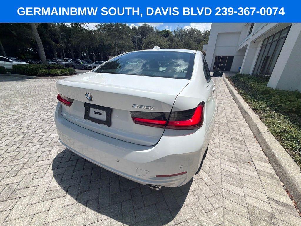 2024 BMW 330 I — миниатюра 11