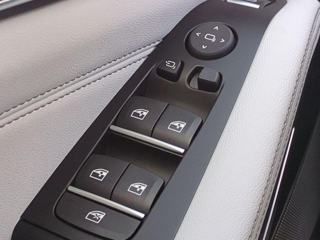 2026 BMW X5 M60I 缩略图 23