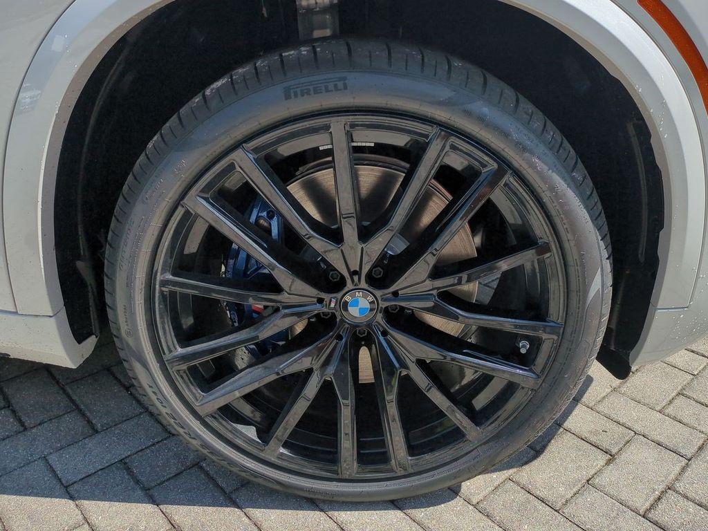 2026 BMW X5 M60I 缩略图 10