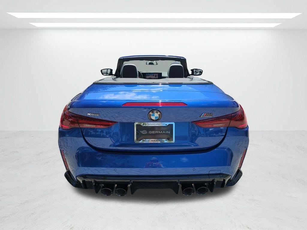 صورة 5 لـ 2027 BMW M4 COMPETITION