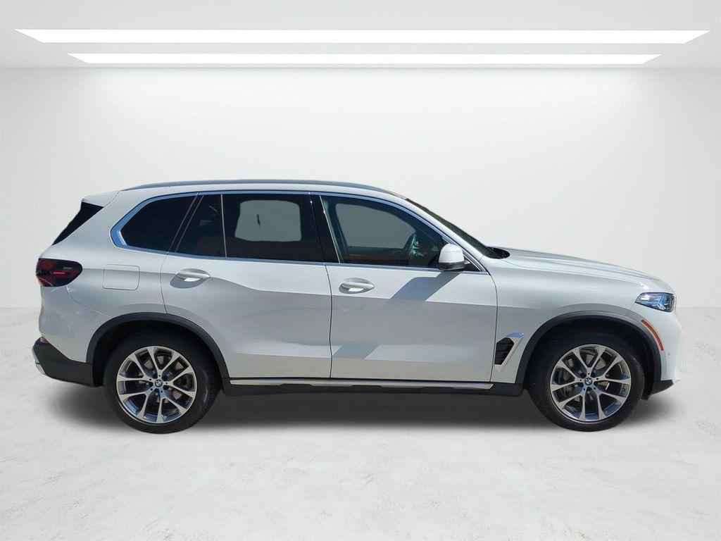 صورة 3 لـ 2026 BMW X5 SDRIVE40I