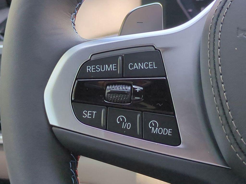 2027 BMW X7 M60I 缩略图 25