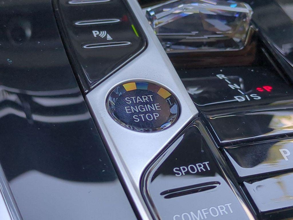 2027 BMW X7 M60I 缩略图 28