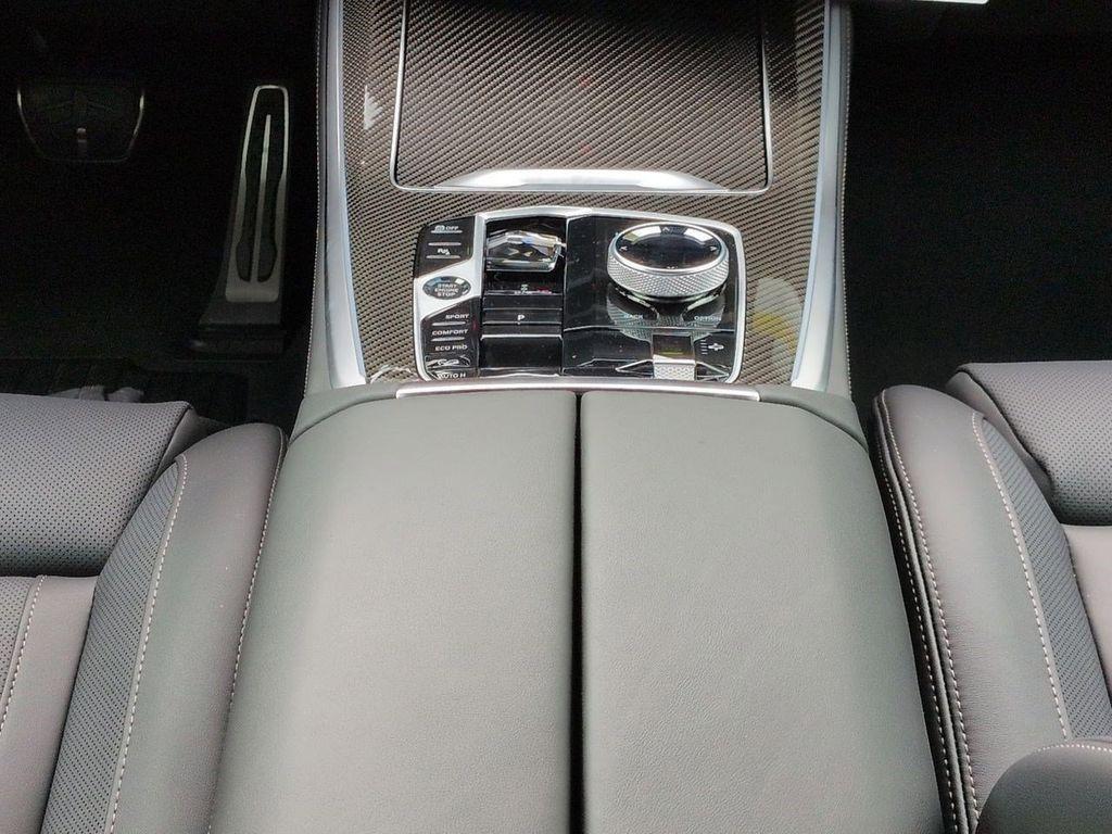 صورة مصغرة 19 لـ 2026 BMW X5 M60I