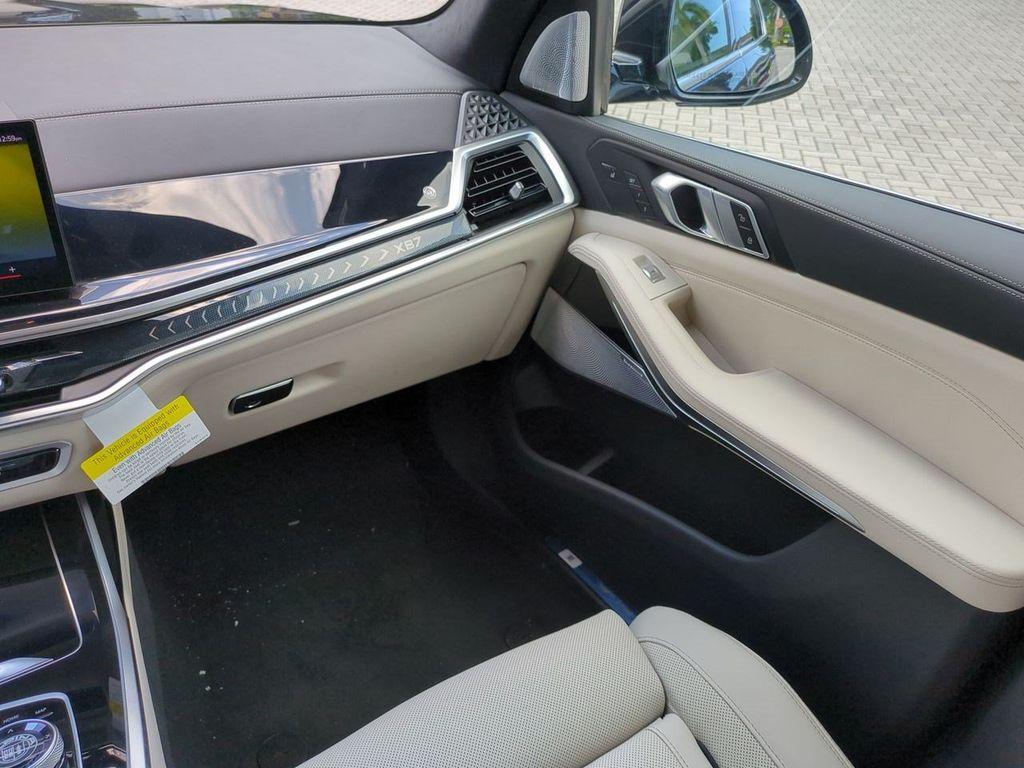 صورة مصغرة 17 لـ 2026 BMW ALPINA XB7 BASE