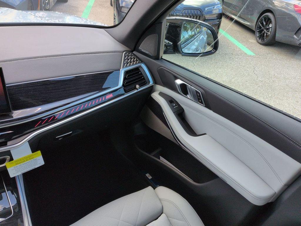 2026 BMW X5 M60I 缩略图 17